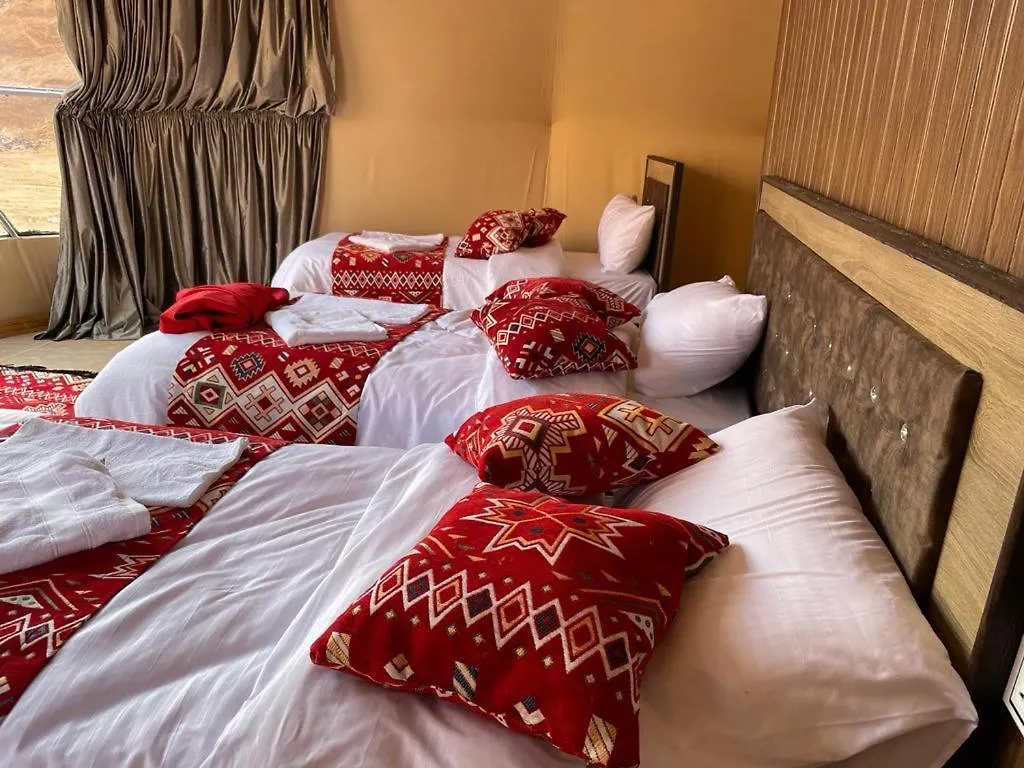 Camping Bronze Mountains Camp Wadi Rum Aqaba